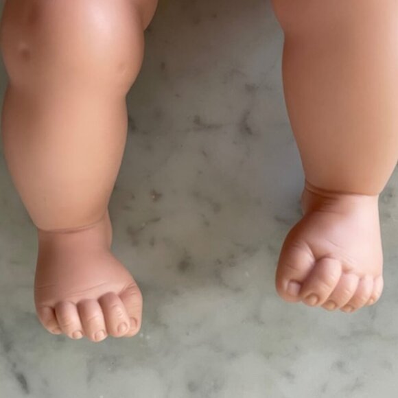 MADAME ALEXANDER 2018 Sweet Smiles 14-Inch Baby Doll - Picture 8 of 16